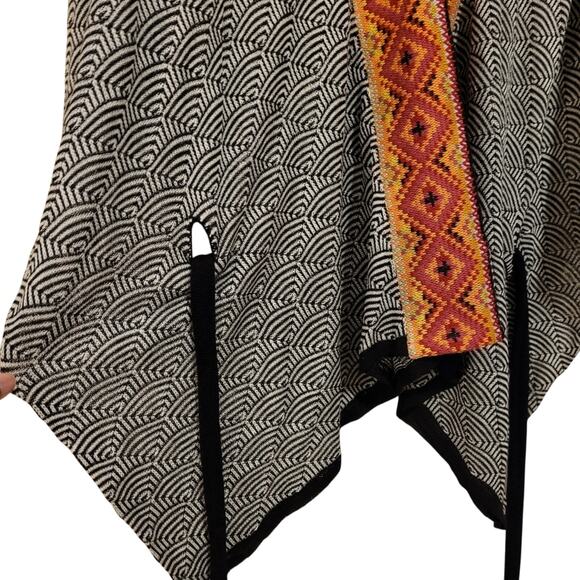 Cecilia Prado Poncho Caftan Medium Boho Multicolor Waist Tie (NWT) - Picture 4 of 7